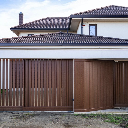 Clôture en aluminium - cherry wood