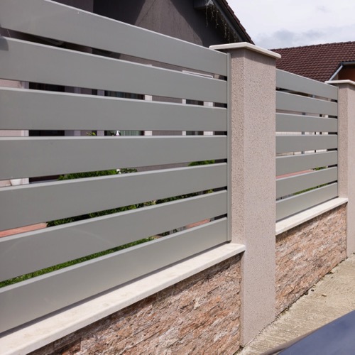 Clôture en aluminium - RAL 9006